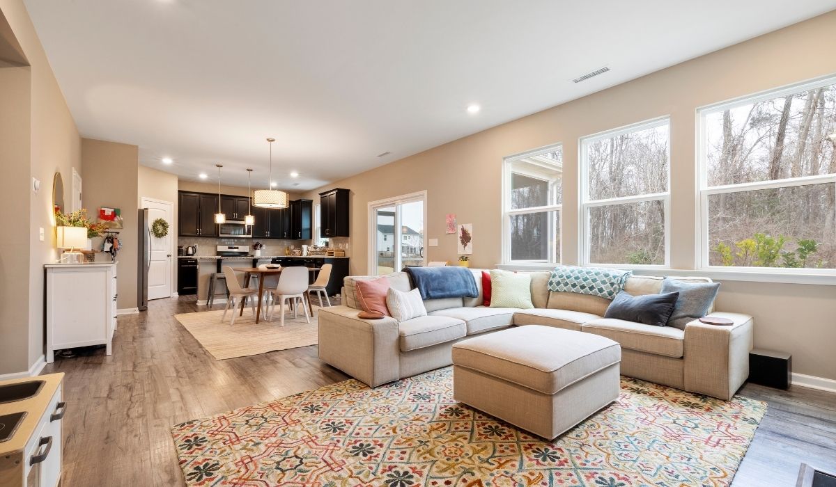 Ashtech Presidential Towers – Premium Flats in Sector 12 Noida